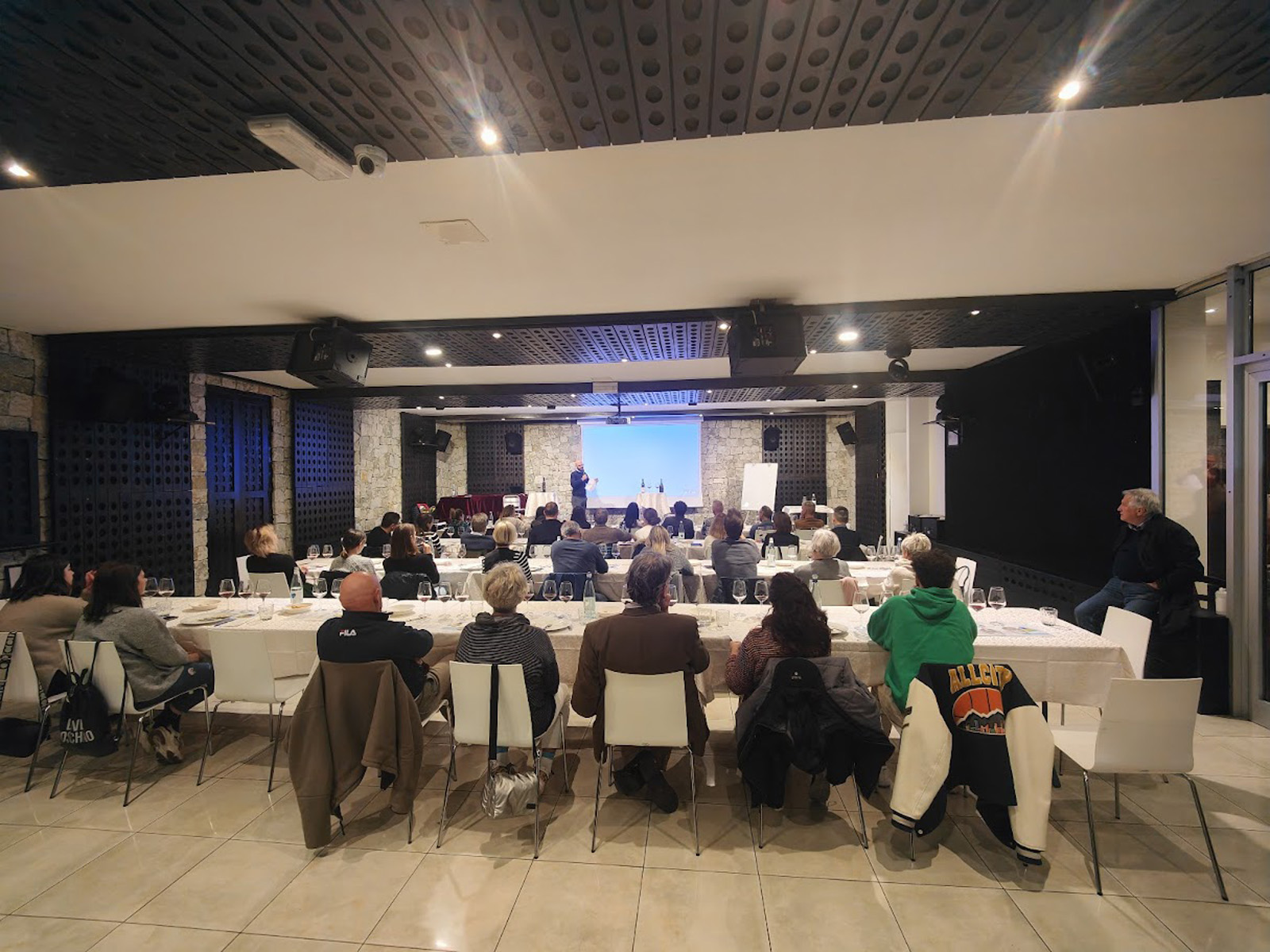 Congressi, riunioni, meeting al Mas dela Fam, ristorante tipico a Trento